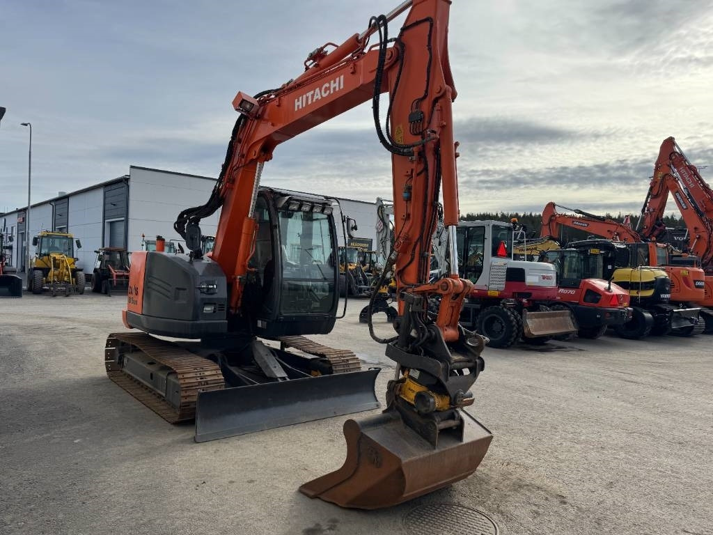 Hitachi ZX85US-5 Pyörittäjä, 3-Kauhaa - Miniescavatore: foto 5 Hitachi ZX85US-5 Pyörittäjä, 3-Kauhaa - Miniescavatore: foto 5