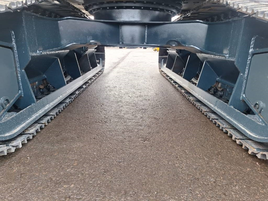 Hyundai HX145LCR -SUOALUSTA- 900MM TELAT  - Escavatore cingolato: foto 4 Hyundai HX145LCR -SUOALUSTA- 900MM TELAT  - Escavatore cingolato: foto 4