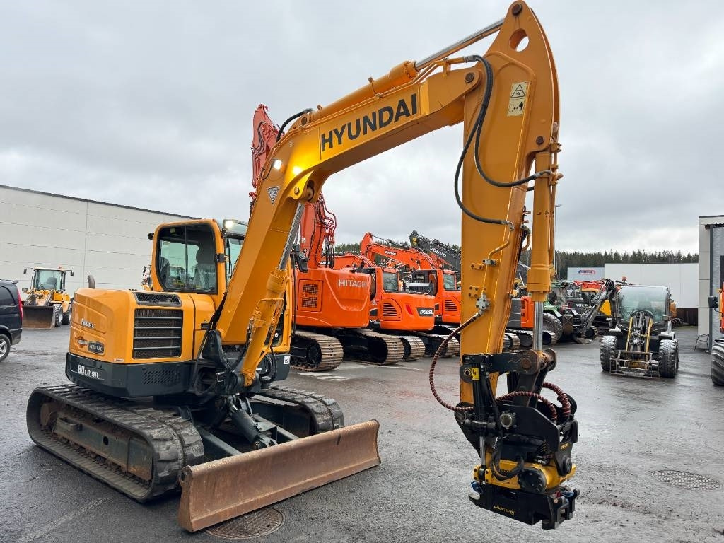 Miniescavatore Hyundai R80CR-9A PYÖRITTÄJÄLLÄ: foto 6