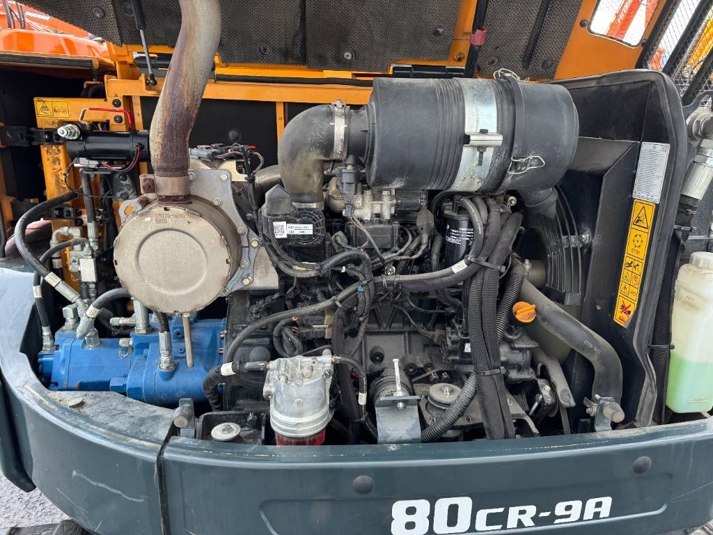 Miniescavatore Hyundai R80CR-9A PYÖRITTÄJÄLLÄ: foto 8