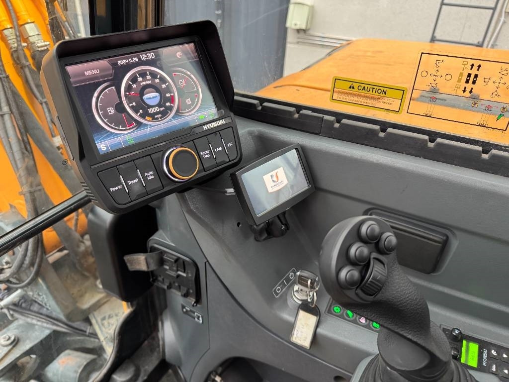 Miniescavatore Hyundai R80CR-9A PYÖRITTÄJÄLLÄ: foto 10