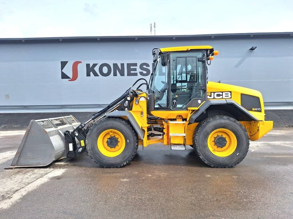 JCB 411HT T4F HYVÄT RENKAAT YM. - Pala gommata: foto 1 JCB 411HT T4F HYVÄT RENKAAT YM. - Pala gommata: foto 1