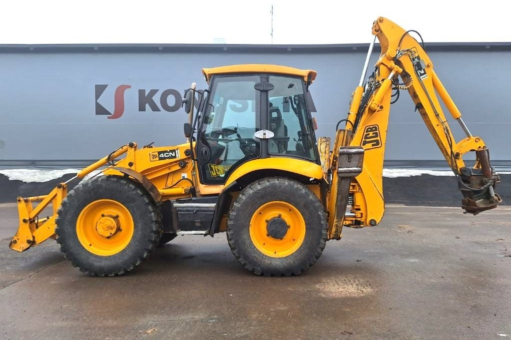 JCB 4CN YHDISTELMÄKONE KALLISTAJALLA - Terna: foto 1 JCB 4CN YHDISTELMÄKONE KALLISTAJALLA - Terna: foto 1