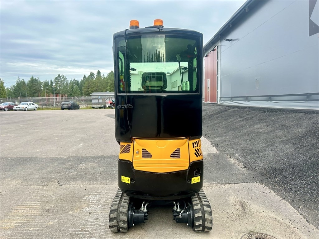 JPC HT18 HYTILLÄ KUIN UUSI - Miniescavatore: foto 3 JPC HT18 HYTILLÄ KUIN UUSI - Miniescavatore: foto 3