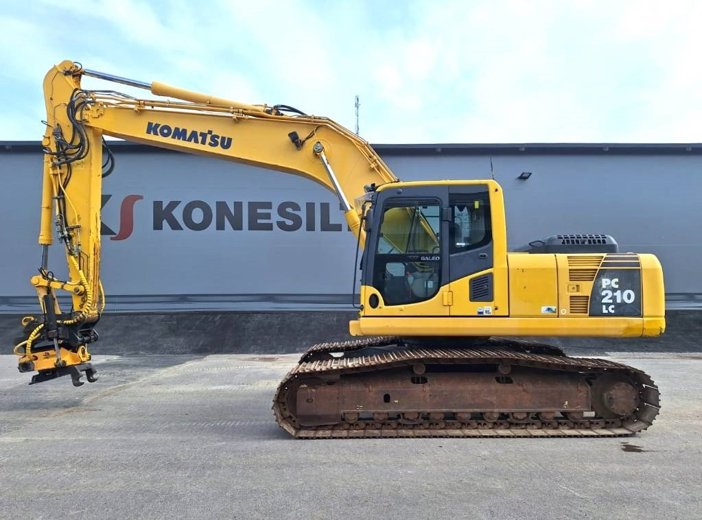 Komatsu MYYTY! SOLD! PC210LC-8 PYÖRITTÄJÄLLÄ - Escavatore cingolato: foto 1 Komatsu MYYTY! SOLD! PC210LC-8 PYÖRITTÄJÄLLÄ - Escavatore cingolato: foto 1