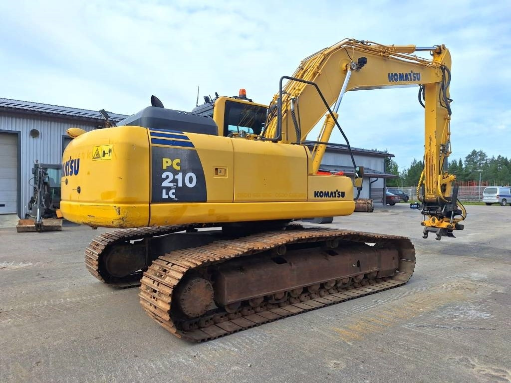 Komatsu MYYTY! SOLD! PC210LC-8 PYÖRITTÄJÄLLÄ - Escavatore cingolato: foto 4 Komatsu MYYTY! SOLD! PC210LC-8 PYÖRITTÄJÄLLÄ - Escavatore cingolato: foto 4