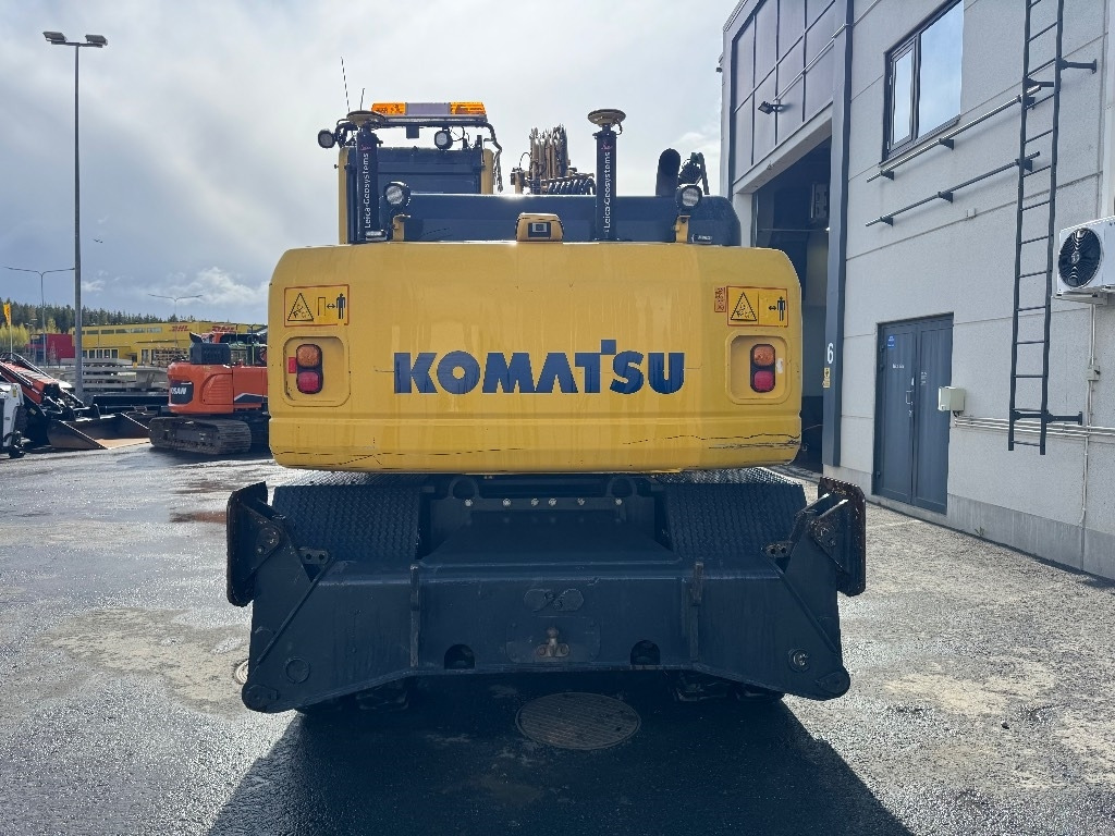 Komatsu PW160-8 PYÖRITTÄJÄLLÄ - Escavatore gommato: foto 4 Komatsu PW160-8 PYÖRITTÄJÄLLÄ - Escavatore gommato: foto 4