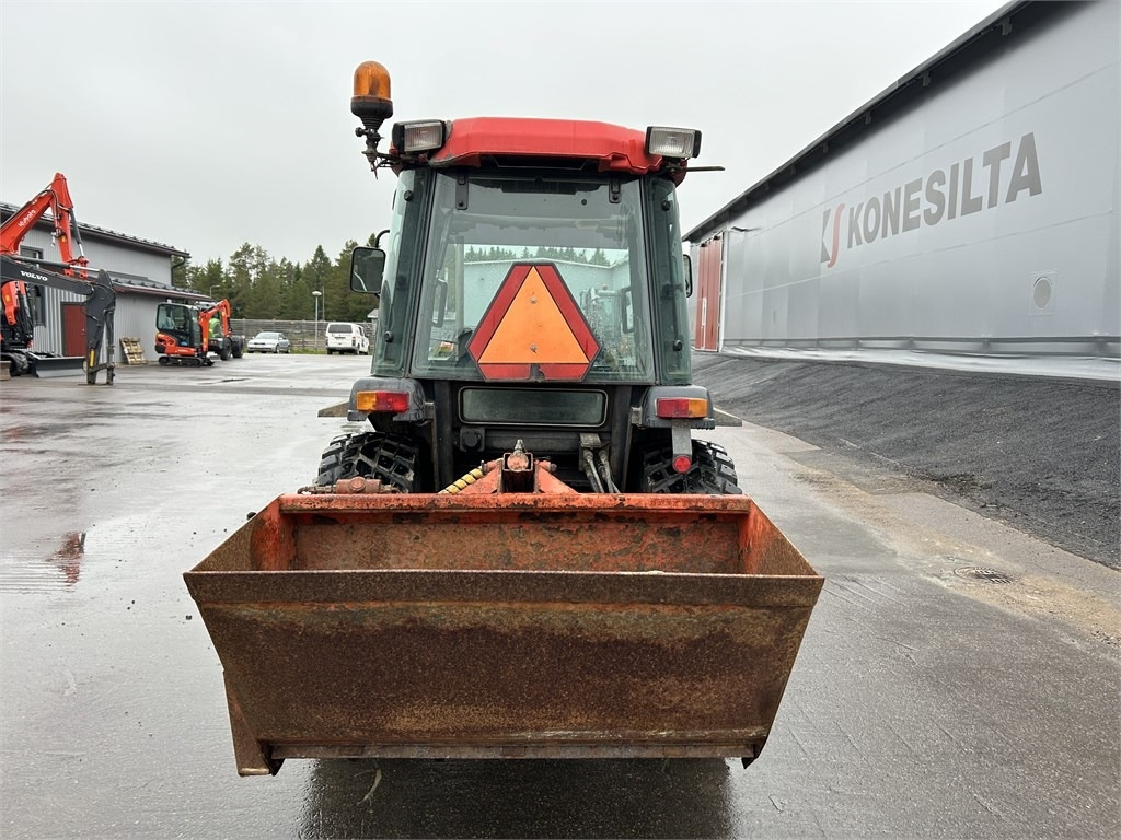 Kubota L 3600 AURA JA HIEKOTIN - Trattore comunale: foto 3 Kubota L 3600 AURA JA HIEKOTIN - Trattore comunale: foto 3