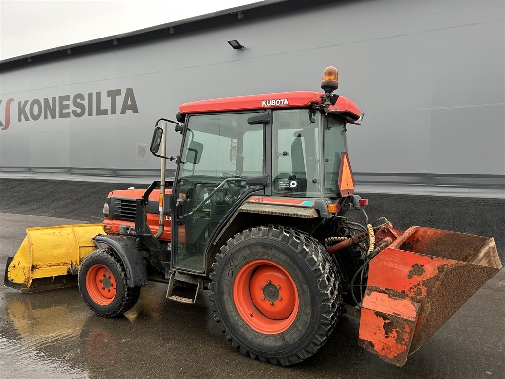 Kubota L 3600 AURA JA HIEKOTIN - Trattore comunale: foto 2 Kubota L 3600 AURA JA HIEKOTIN - Trattore comunale: foto 2