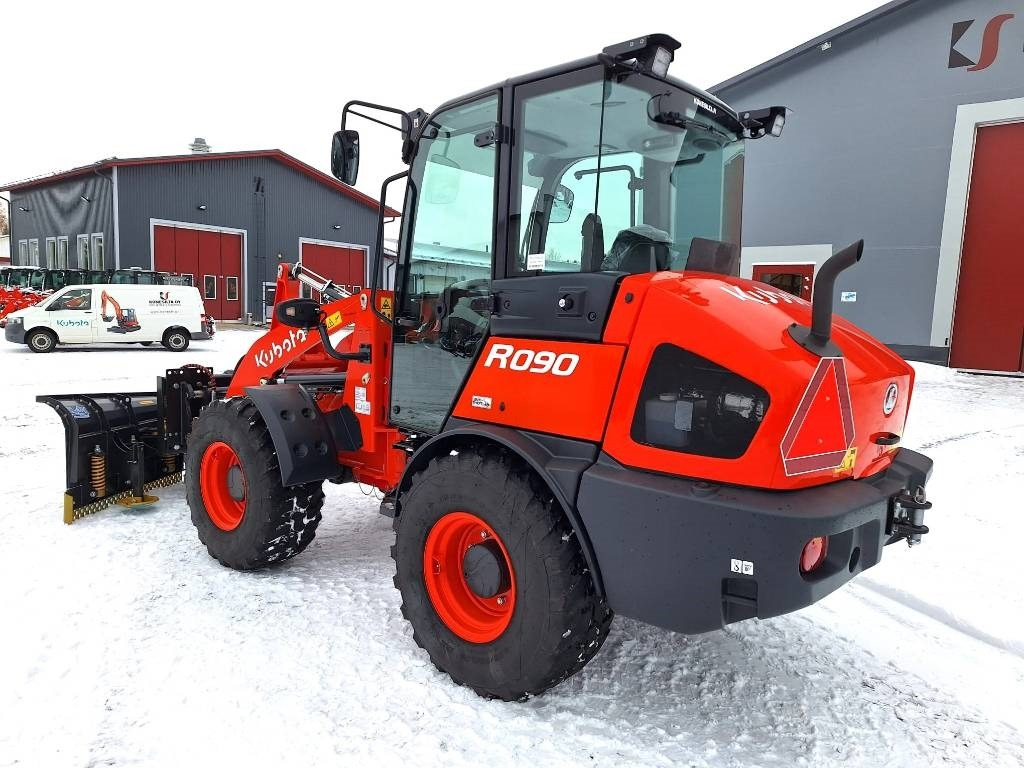 Kubota R090 TALVIPAKETILLA - Pala gommata: foto 3 Kubota R090 TALVIPAKETILLA - Pala gommata: foto 3