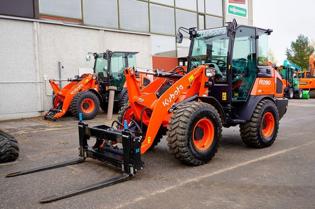 Kubota R090 VARUSTELTU - Pala gommata: foto 2 Kubota R090 VARUSTELTU - Pala gommata: foto 2