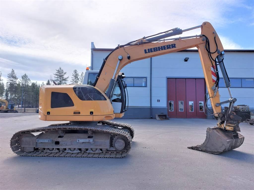 Liebherr MYYTY! SOLD! R914 COMPACT - Escavatore cingolato: foto 5 Liebherr MYYTY! SOLD! R914 COMPACT - Escavatore cingolato: foto 5