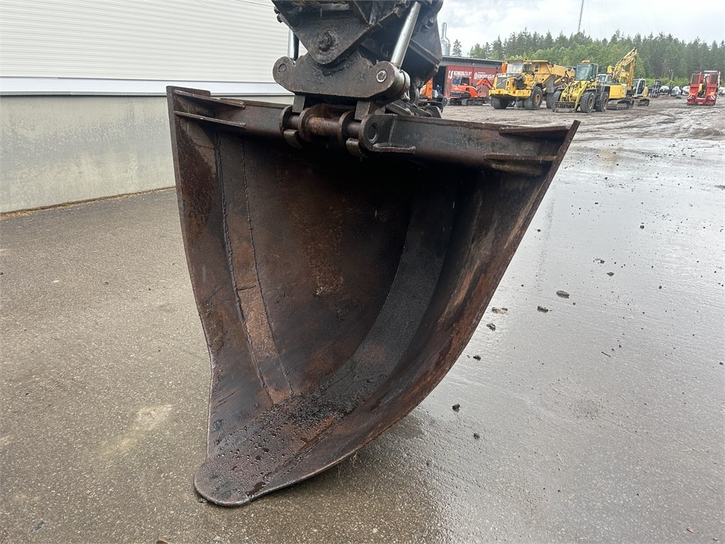 Escavatore cingolato New Holland E175LC KALLISTAJALLA: foto 14