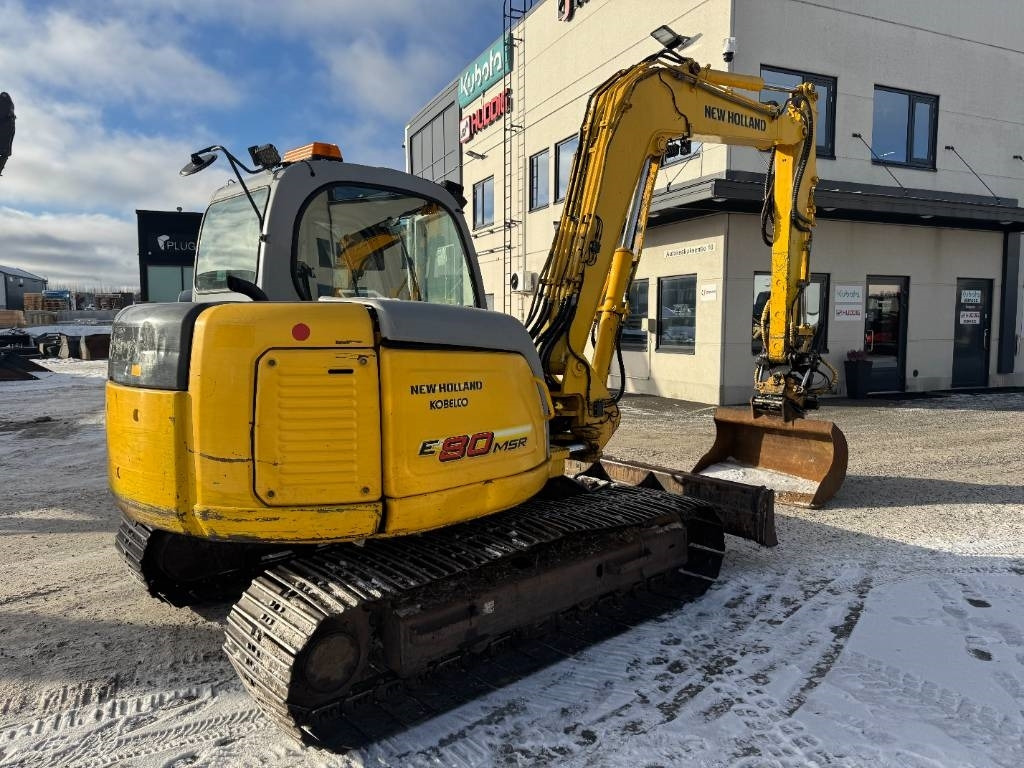 New Holland MYYTY! SOLD! E80MSR PYÖRITTÄJÄLLÄ - Miniescavatore: foto 5 New Holland MYYTY! SOLD! E80MSR PYÖRITTÄJÄLLÄ - Miniescavatore: foto 5