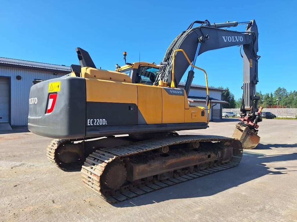 Volvo EC220DL PYÖRITTÄJÄLLÄ - Escavatore cingolato: foto 4 Volvo EC220DL PYÖRITTÄJÄLLÄ - Escavatore cingolato: foto 4
