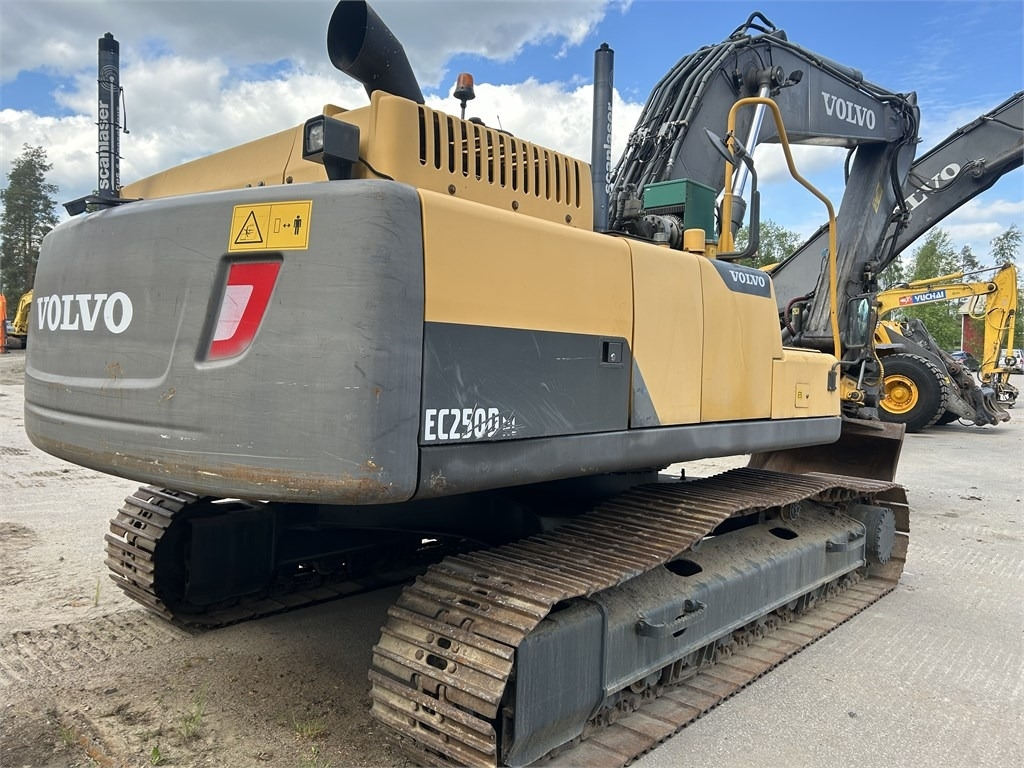 Volvo EC250DNL PYÖRITTÄJÄLLÄ - Escavatore cingolato: foto 5 Volvo EC250DNL PYÖRITTÄJÄLLÄ - Escavatore cingolato: foto 5