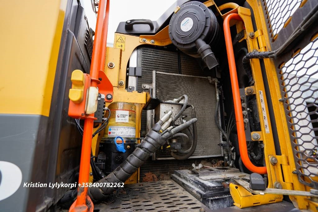 Escavatore gommato Volvo EWR150E PYÖRÄOHJAUS: foto 19