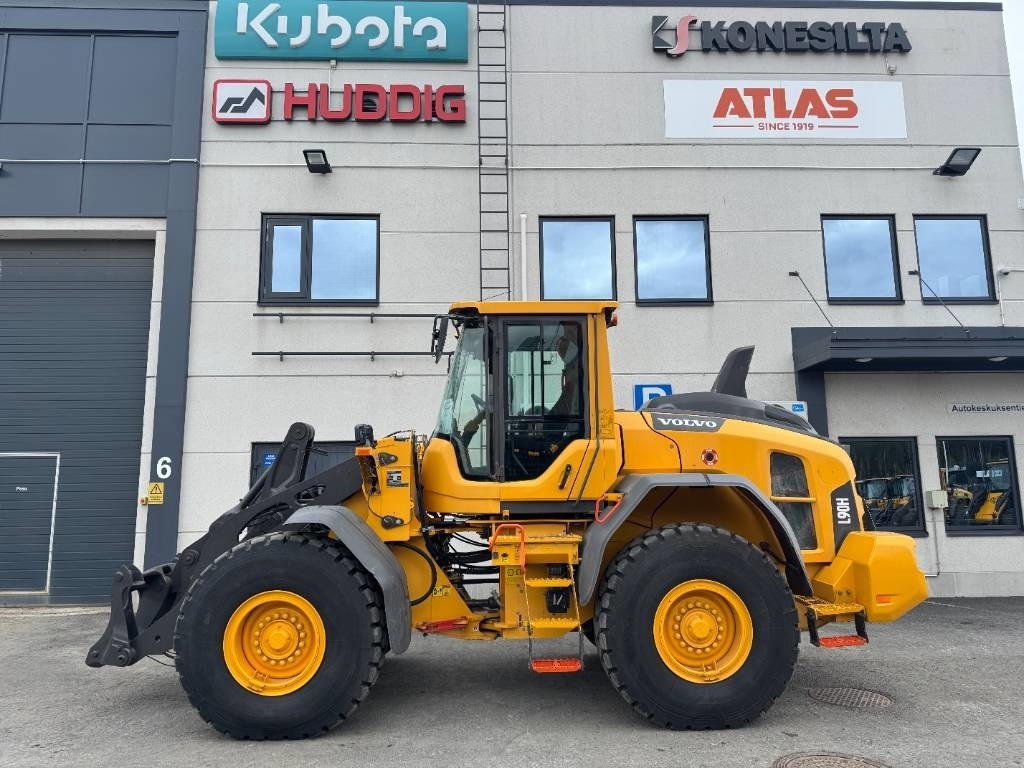 Volvo L 90 H UUSILLA RENKAILLA - Pala gommata: foto 1 Volvo L 90 H UUSILLA RENKAILLA - Pala gommata: foto 1