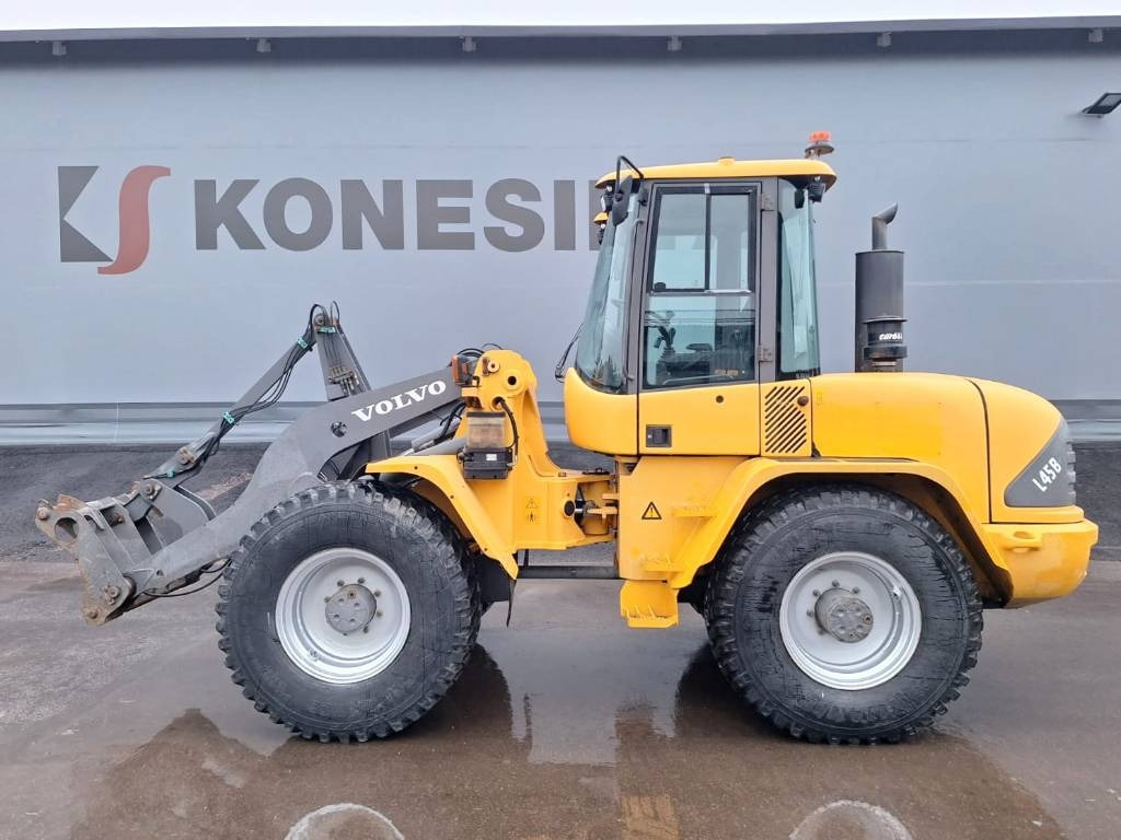 Volvo L45B TPS RASVARI, YM. - Pala gommata: foto 1 Volvo L45B TPS RASVARI, YM. - Pala gommata: foto 1