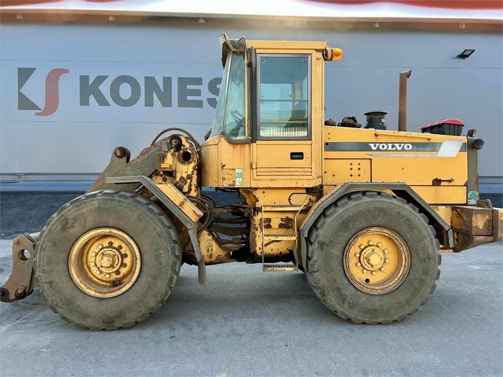 Volvo L70C RASVARILLA - Pala gommata: foto 1 Volvo L70C RASVARILLA - Pala gommata: foto 1