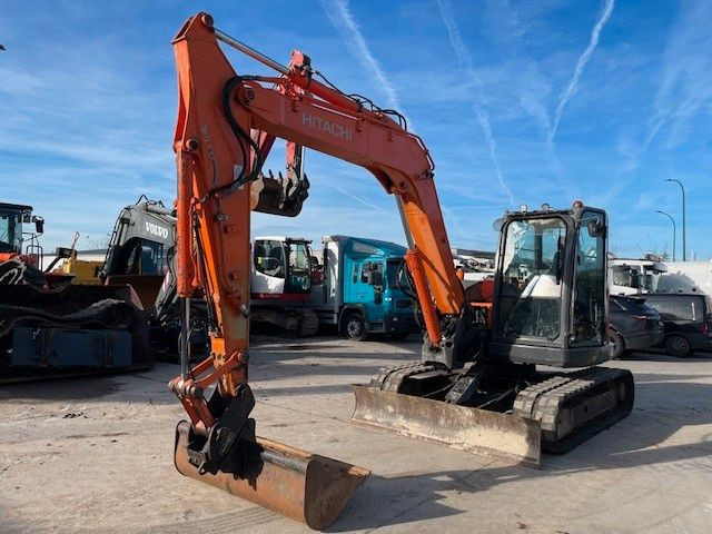 Hitachi ZX85USB-3. 2 Löffel. SW. Klima. - Miniescavatore: foto 3 Hitachi ZX85USB-3. 2 Löffel. SW. Klima. - Miniescavatore: foto 3