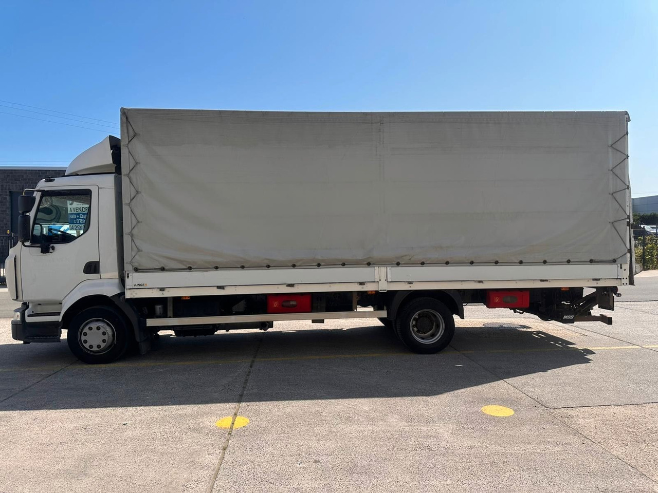 Renault Midlum dXi220-12. Klima. - Camion centinato: foto 1 Renault Midlum dXi220-12. Klima. - Camion centinato: foto 1