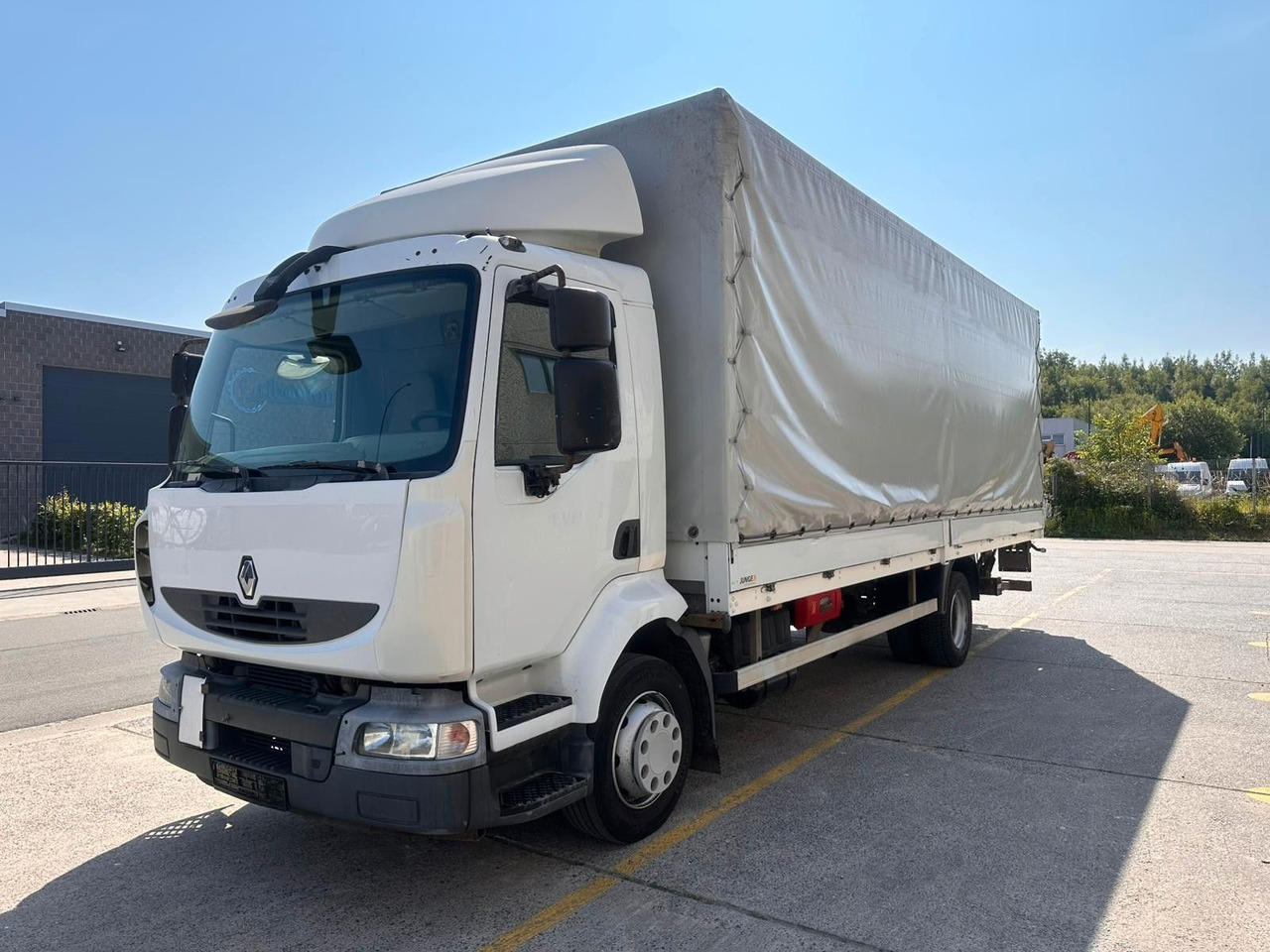 Renault Midlum dXi220-12. Klima. - Camion centinato: foto 3 Renault Midlum dXi220-12. Klima. - Camion centinato: foto 3
