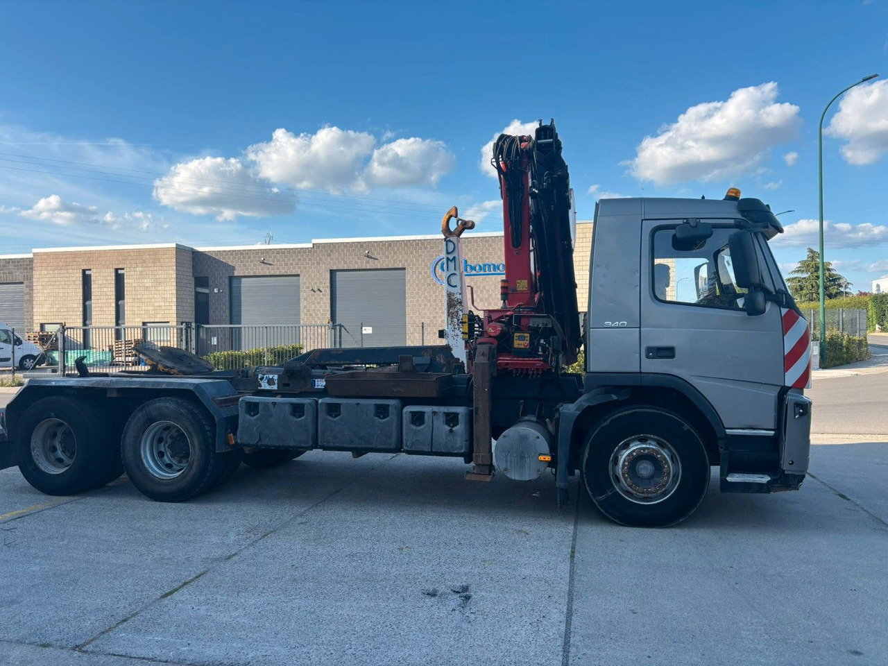 Volvo 6x4. Fassi F195A. Abroll. Funk. Tempomat. - Autocarro scarrabile, Camion con gru: foto 2 Volvo 6x4. Fassi F195A. Abroll. Funk. Tempomat. - Autocarro scarrabile, Camion con gru: foto 2