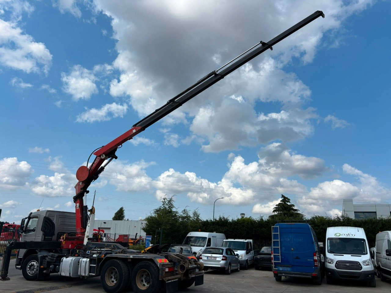 Volvo 6x4. Fassi F195A. Abroll. Funk. Tempomat. - Autocarro scarrabile, Camion con gru: foto 1 Volvo 6x4. Fassi F195A. Abroll. Funk. Tempomat. - Autocarro scarrabile, Camion con gru: foto 1