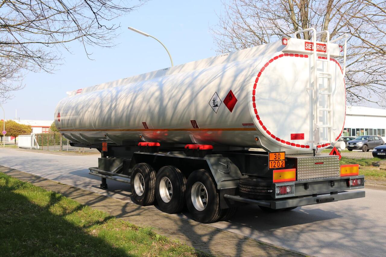 Sievering 45000 LITRES ADR SEMI REMORQUE CITERNE DE CARBURANT - Semirimorchio cisterna: foto 4 Sievering 45000 LITRES ADR SEMI REMORQUE CITERNE DE CARBURANT - Semirimorchio cisterna: foto 4