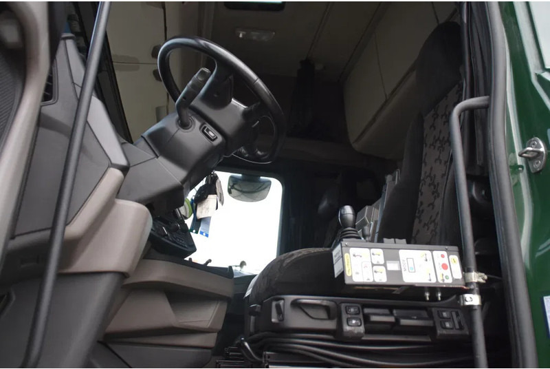 Scania S500 NGS 6x2*4 - HOOKLIFT - RETARDER - 375 TKM - PARK. AIRCO - WHEELBASE: 475 CM - PTO - EXCELLENT CONDITION - - Autocarro scarrabile: foto 5 Scania S500 NGS 6x2*4 - HOOKLIFT - RETARDER - 375 TKM - PARK. AIRCO - WHEELBASE: 475 CM - PTO - EXCELLENT CONDITION - - Autocarro scarrabile: foto 5