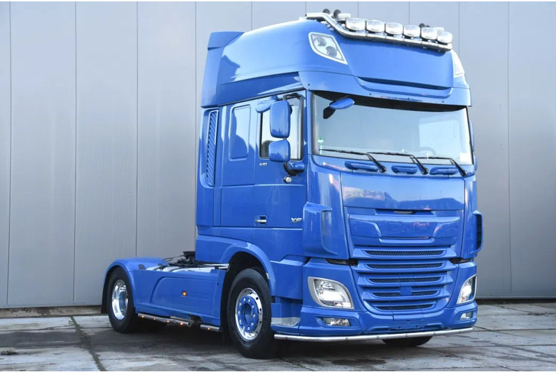 DAF XF 530 SSC 4x2 - RETARDER - PARK. AIRCO - 2 x FUEL TANKS - ALCOA'S - LED - TOP CONDITION - - Trattore stradale: foto 2 DAF XF 530 SSC 4x2 - RETARDER - PARK. AIRCO - 2 x FUEL TANKS - ALCOA'S - LED - TOP CONDITION - - Trattore stradale: foto 2