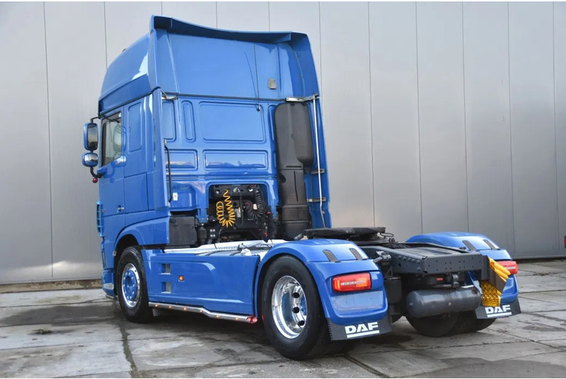 DAF XF 530 SSC 4x2 - RETARDER - PARK. AIRCO - 2 x FUEL TANKS - ALCOA'S - LED - TOP CONDITION - - Trattore stradale: foto 3 DAF XF 530 SSC 4x2 - RETARDER - PARK. AIRCO - 2 x FUEL TANKS - ALCOA'S - LED - TOP CONDITION - - Trattore stradale: foto 3