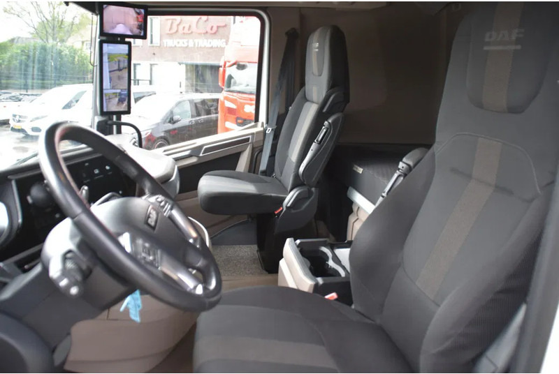 DAF XG 480 4x2 - 230 TKM - CAMERA SYSTEM - PARK. AIRCO - 2 x FUEL TANKS - APPLE CARPLAY/ANDROID - LED LIGHTS - TOP CONDITION - - Trattore stradale: foto 4 DAF XG 480 4x2 - 230 TKM - CAMERA SYSTEM - PARK. AIRCO - 2 x FUEL TANKS - APPLE CARPLAY/ANDROID - LED LIGHTS - TOP CONDITION - - Trattore stradale: foto 4