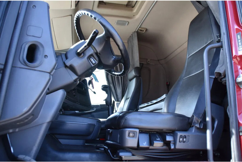 Scania R420 HL 6x2/4 - ADR FL - MANUAL - EURO 5 - 698 TKM - HYDRAULIC SYSTEM - LEATHER SEATS - XENON - - Trattore stradale: foto 4 Scania R420 HL 6x2/4 - ADR FL - MANUAL - EURO 5 - 698 TKM - HYDRAULIC SYSTEM - LEATHER SEATS - XENON - - Trattore stradale: foto 4