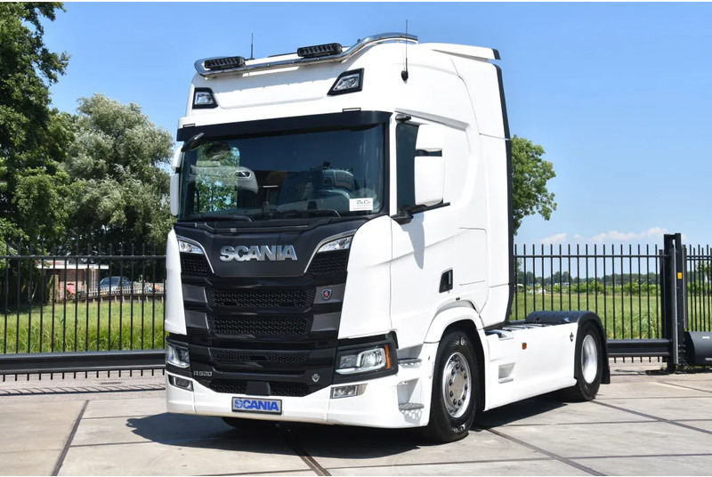 Scania R520 V8 NGS 4x2 - RETARDER - 504 TKM - PARK. AIRCO - ACC - NAVI - 2 x FUEL TANKS - LED LIGHTS - - Trattore stradale: foto 2 Scania R520 V8 NGS 4x2 - RETARDER - 504 TKM - PARK. AIRCO - ACC - NAVI - 2 x FUEL TANKS - LED LIGHTS - - Trattore stradale: foto 2