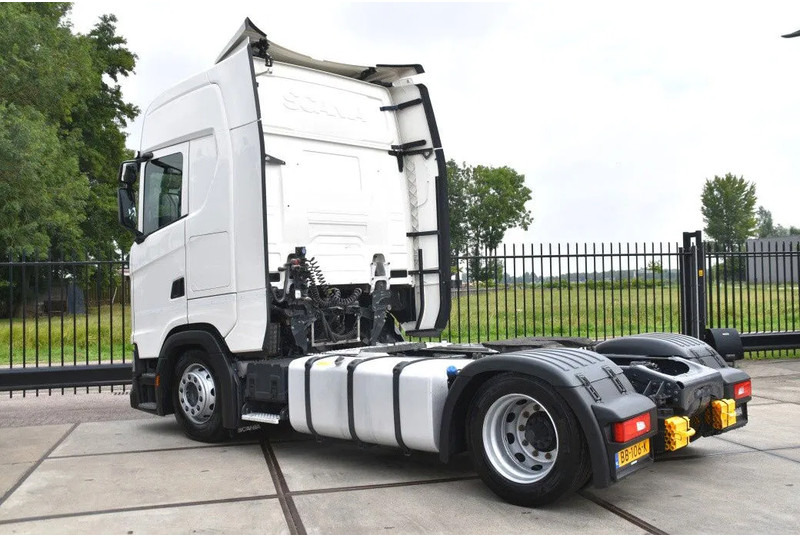 Scania S410 4x2EB MEGA 95 cm or 103 cm driving height - RETARDER - 822 TKM - FULL AIR - PARK. AIRCO - 2 x FUEL TANKS - TOP CONDITION - - Trattore stradale: foto 3 Scania S410 4x2EB MEGA 95 cm or 103 cm driving height - RETARDER - 822 TKM - FULL AIR - PARK. AIRCO - 2 x FUEL TANKS - TOP CONDITION - - Trattore stradale: foto 3