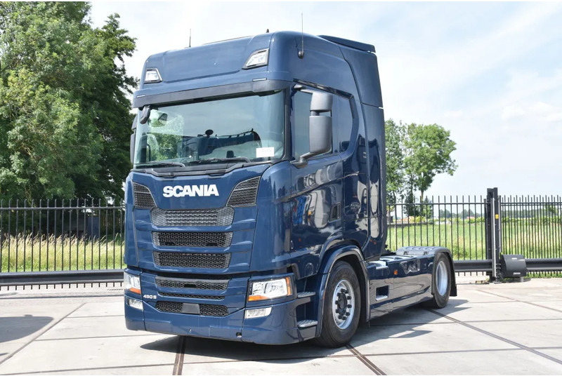 Scania S450 NGS 4x2NB - FULL AIR - 757 TKM - RETARDER - PARK. AIRCO - 2 x FUEL TANKS - TOP CONDITION - - Trattore stradale: foto 2 Scania S450 NGS 4x2NB - FULL AIR - 757 TKM - RETARDER - PARK. AIRCO - 2 x FUEL TANKS - TOP CONDITION - - Trattore stradale: foto 2