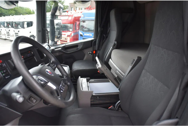 Scania S450 NGS 4x2NB - FULL AIR - RETARDER - ACC - PARK. AIRCO - 2 x FUEL TANKS - TOP CONDITION - - Trattore stradale: foto 5 Scania S450 NGS 4x2NB - FULL AIR - RETARDER - ACC - PARK. AIRCO - 2 x FUEL TANKS - TOP CONDITION - - Trattore stradale: foto 5