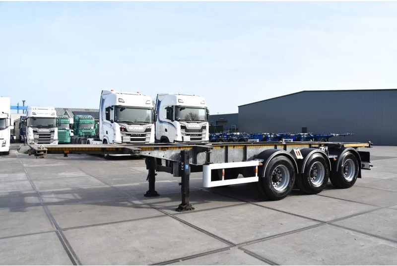 Van Hool - ADR FL -20 - 30F - GALVANIZED - SAF AXLES - DRUM BRAKES - GOOD CONDITION - - Semirimorchio portacontainer/ Caisse interchangeable: foto 5 Van Hool - ADR FL -20 - 30F - GALVANIZED - SAF AXLES - DRUM BRAKES - GOOD CONDITION - - Semirimorchio portacontainer/ Caisse interchangeable: foto 5