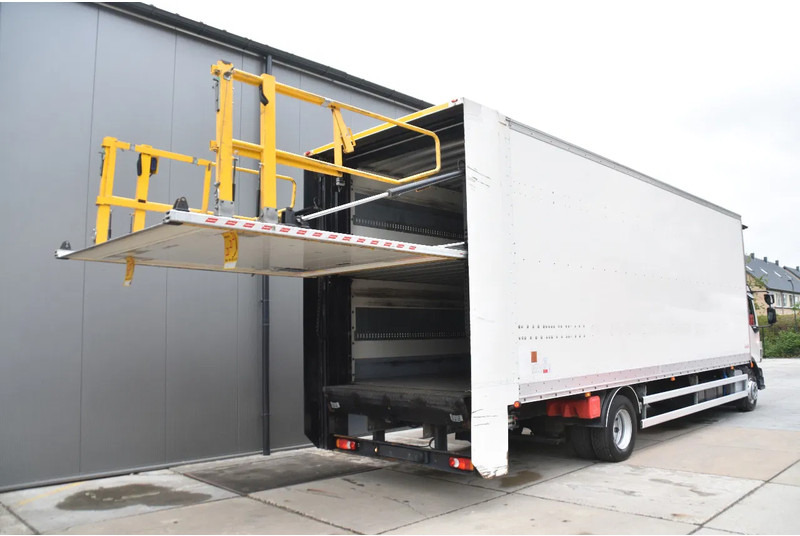 Volvo FL 280 4x2 + BOX - 294 TKM - AIRCO - DOUBLE CARGOFLOOR - ELEVATOR - REMOTE CONTROL - CAMERA - - Autocarro furgonato: foto 3 Volvo FL 280 4x2 + BOX - 294 TKM - AIRCO - DOUBLE CARGOFLOOR - ELEVATOR - REMOTE CONTROL - CAMERA - - Autocarro furgonato: foto 3