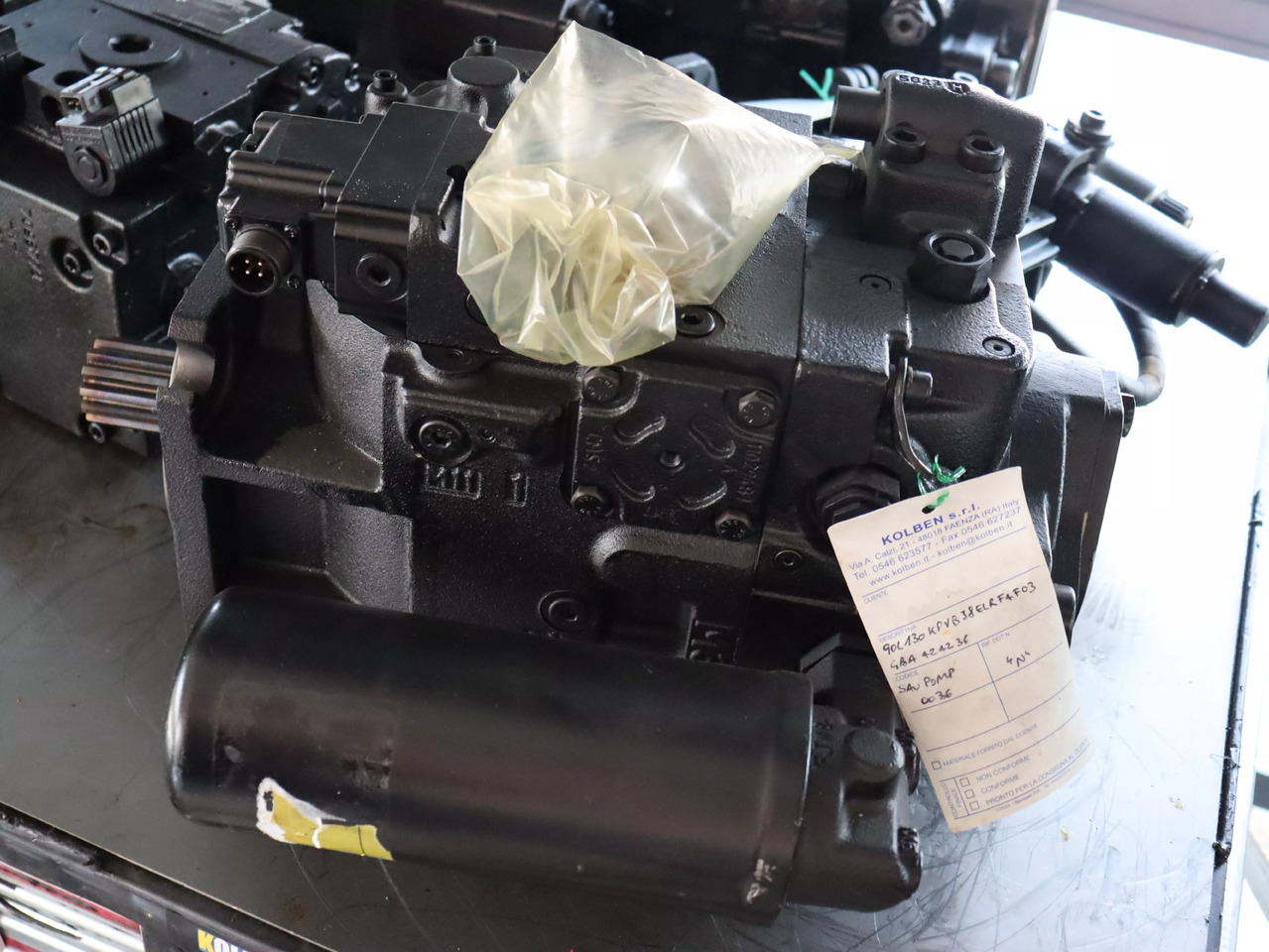 DANFOSS / SAUER 90L130KPVBJ8ELRF4F03GBA424236 - Pompa idraulica per Macchina da cantiere: foto 2 DANFOSS / SAUER 90L130KPVBJ8ELRF4F03GBA424236 - Pompa idraulica per Macchina da cantiere: foto 2