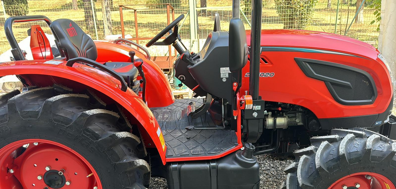 Kioti - Trattore: foto 3 Kioti - Trattore: foto 3