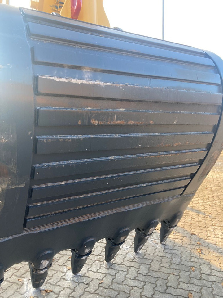 Escavatore cingolato KOMATSU PC1250-7: foto 13
