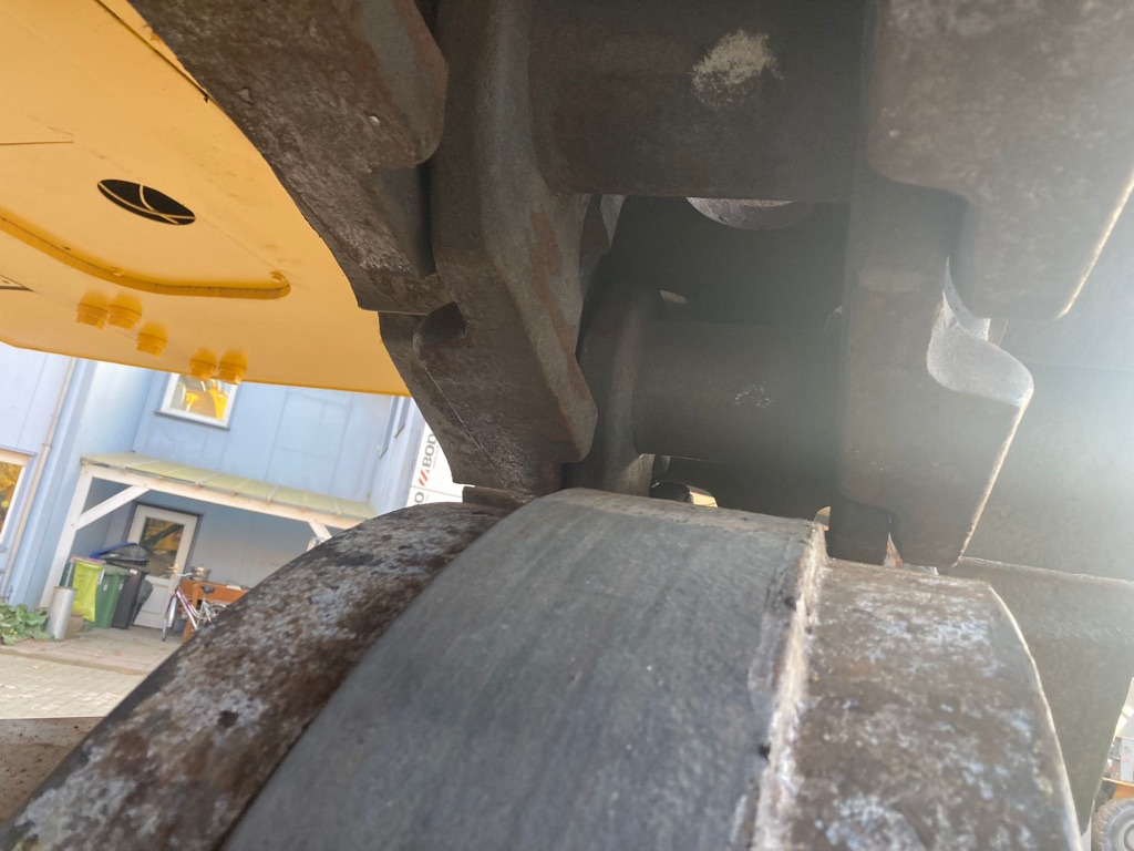 Escavatore cingolato KOMATSU PC1250-7: foto 31