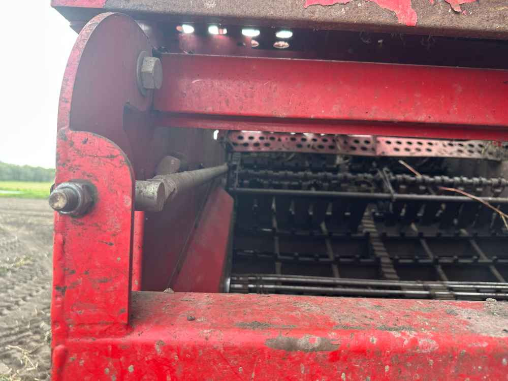Macchina da raccolta Grimme SE-150-60-NB: foto 10 Macchina da raccolta Grimme SE-150-60-NB: foto 10
