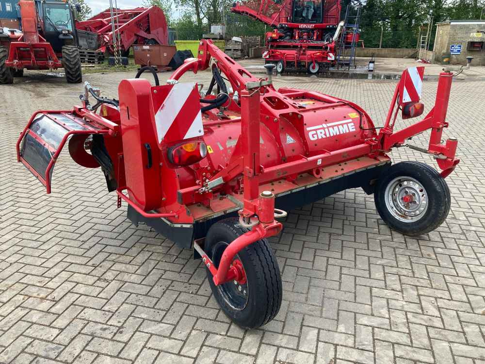Grimme Grimme HT 210 Front Mounted Self-Propelled Topper - Macchina da raccolta: foto 1 Grimme Grimme HT 210 Front Mounted Self-Propelled Topper - Macchina da raccolta: foto 1