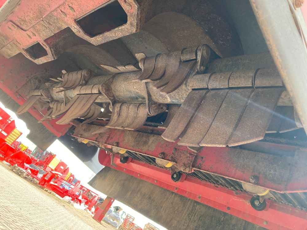 Grimme Grimme HT 210 Front Mounted Self-Propelled Topper - Macchina da raccolta: foto 3 Grimme Grimme HT 210 Front Mounted Self-Propelled Topper - Macchina da raccolta: foto 3