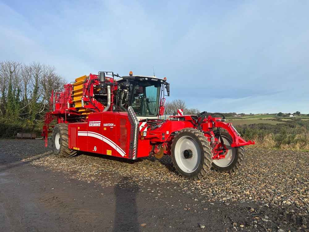 Grimme VARITRON 220 PLATINUM TT - Macchina da raccolta: foto 1 Grimme VARITRON 220 PLATINUM TT - Macchina da raccolta: foto 1