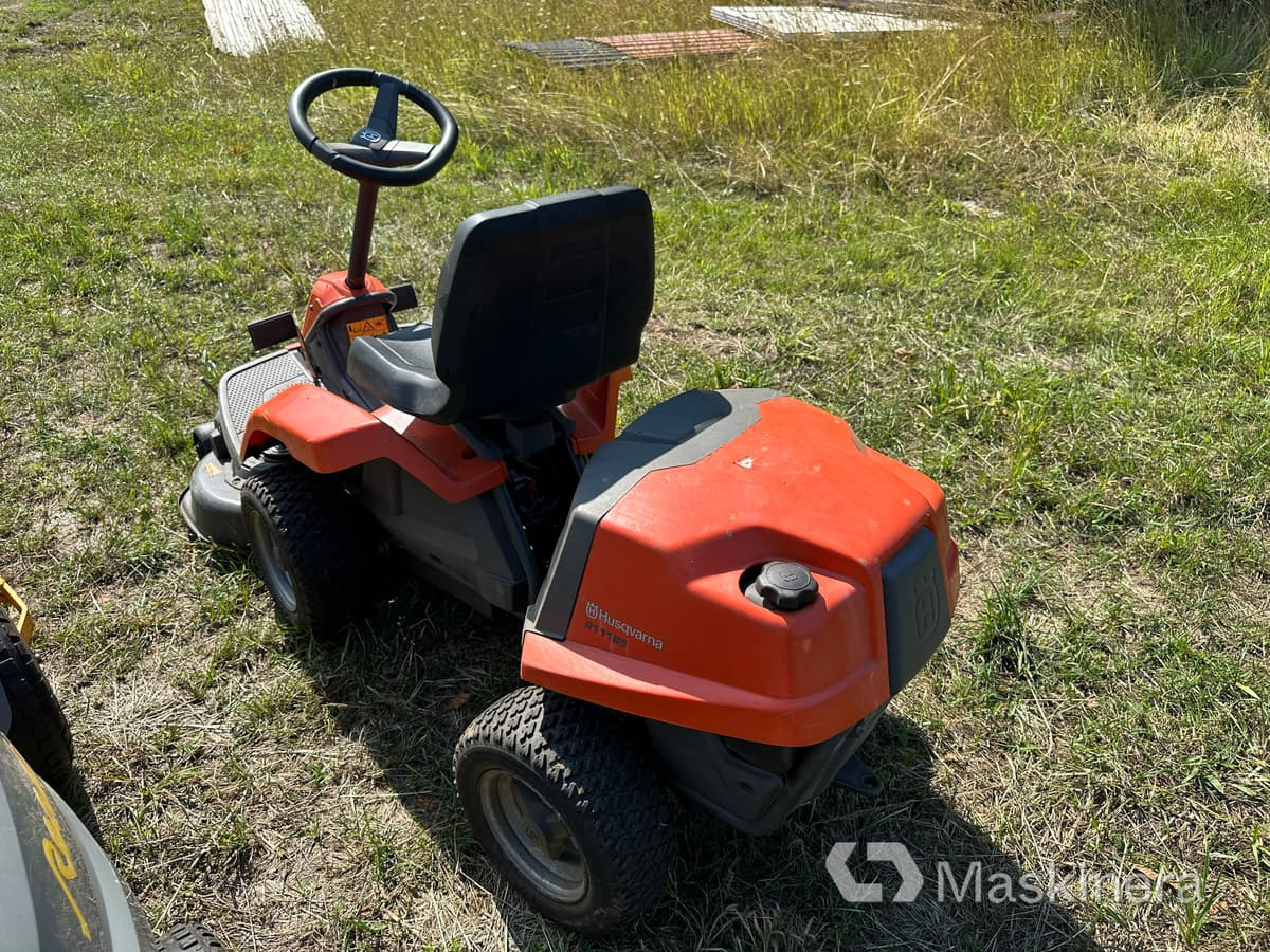 Åkgräsklippare Husqvarna R111B5 - Tagliaerba: foto 5 Åkgräsklippare Husqvarna R111B5 - Tagliaerba: foto 5